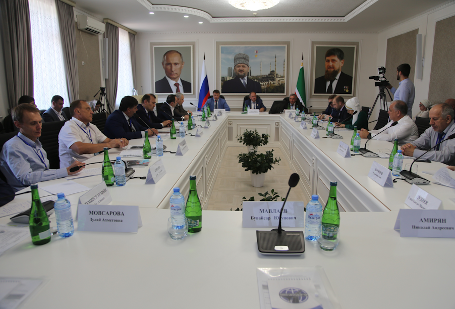 В Чеченской Республике обсудили вопросы повышения качества дорожной сети 